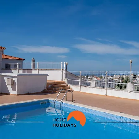 #040 Solar Flat By Holidays *