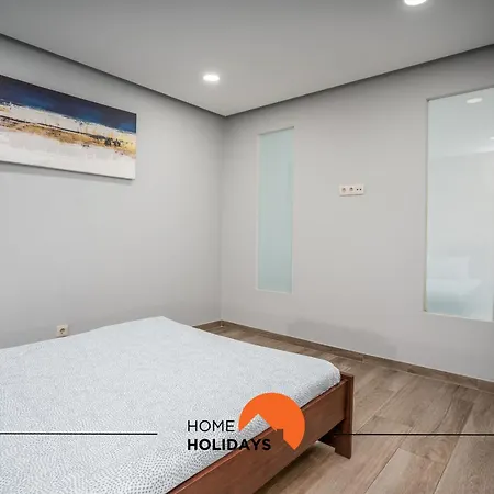 #040 Solar Flat By Holidays Apartment *